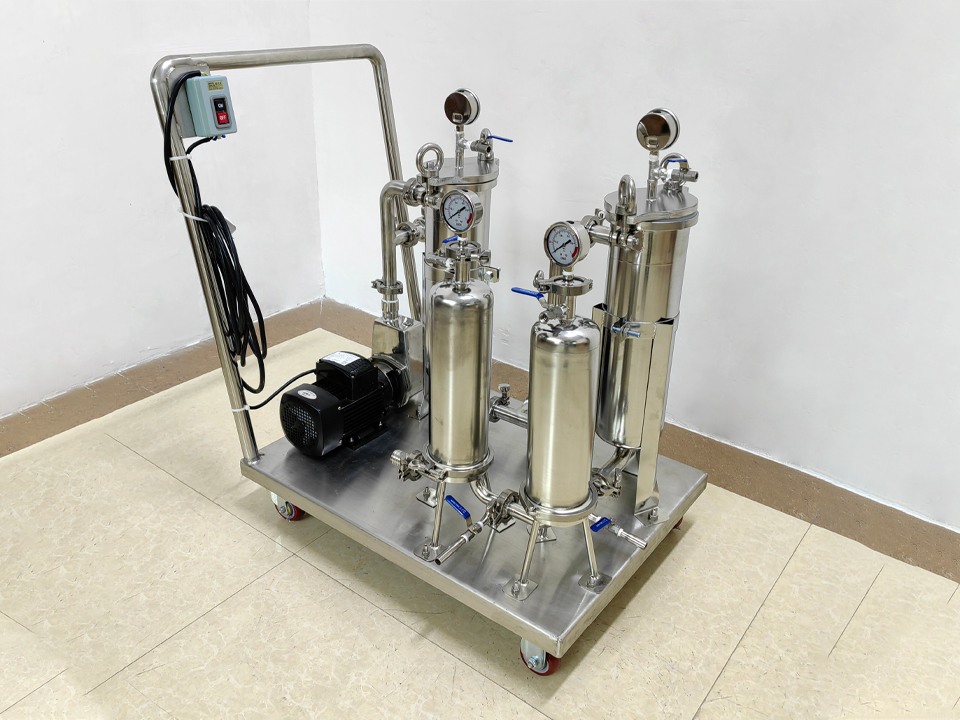 Bag-Type Oil Filter Housing Machine