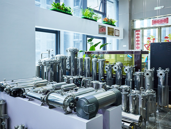 About Us 2 Key Features Advantages