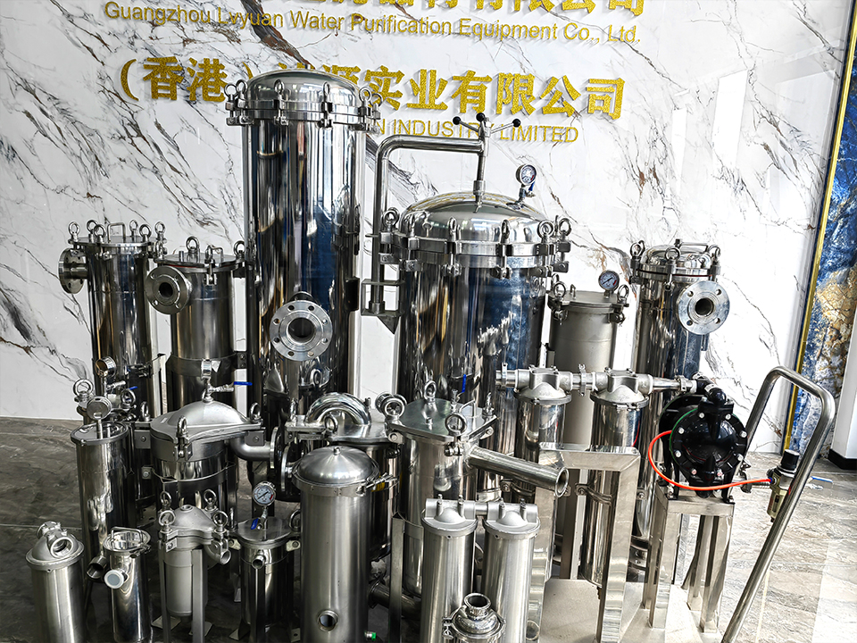 Five-Year TCO Model for Filter Housing and Cartridge Buying Guide 2 Filter Housing and Cartridge Buying Guide