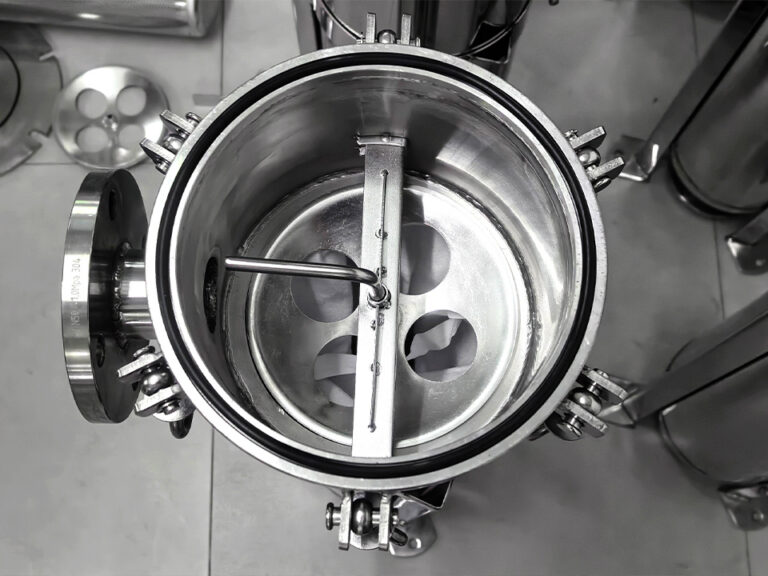 Differential Pressure Gauge Errors in Filter Housings 18 Differential Pressure Gauge Errors in Filter Housings