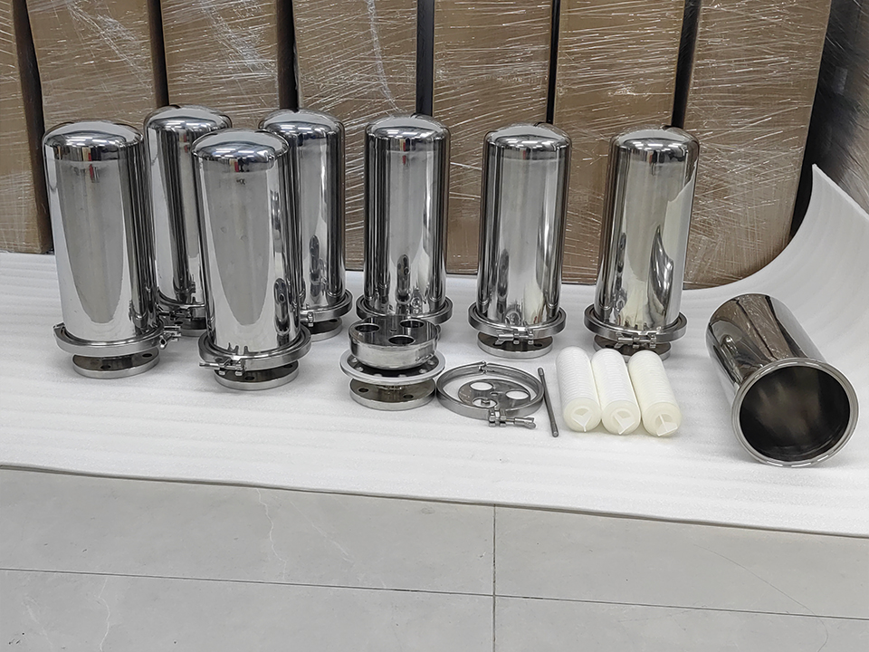 Plastic vs Stainless Housings for Cost-Sensitive RO Projects 1 Plastic vs Stainless Housings for Cost-Sensitive RO Projects