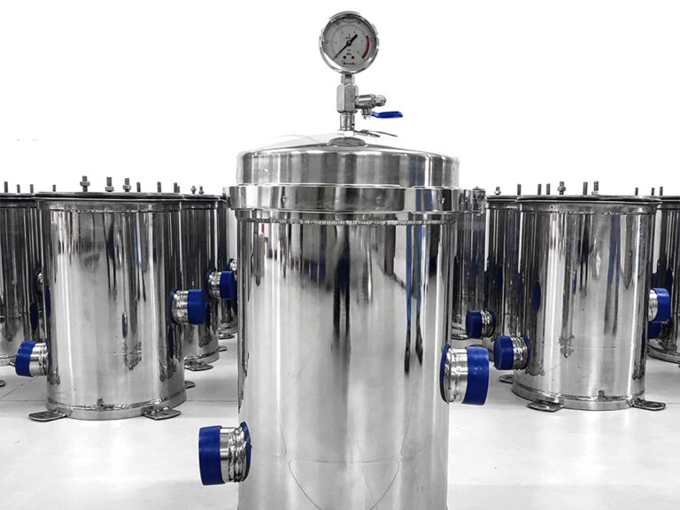 Safe Lid Opening Procedure for Pressurized Filter Housings 2 Safe Lid Opening Procedure for Pressurized Filter Housings